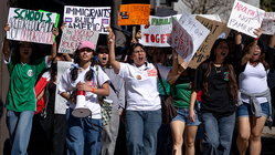 Anti-ICE walkout exposes how school district 'failed' parents, risked student safety: 'Broken my trust' Architect Gold Coast
