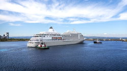 Cruise ship battles rough Pacific seas to save injured, stranded sailor Architect Gold Coast