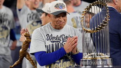Dave Roberts calls criticism of Dodgers' spending 'lazy,' says rivals should 'look in the mirror' Architect Gold Coast