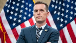 Outgoing House Democrat backs incumbent Republican lawmaker for re-election Architect Gold Coast